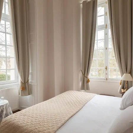 Chateau D'ermenonville Szálloda 5*