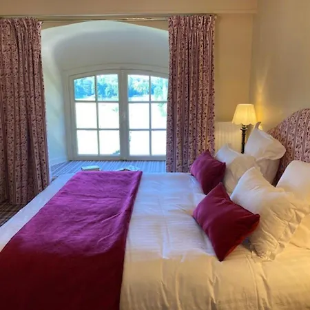 Hotel Château D'ermenonville 5*