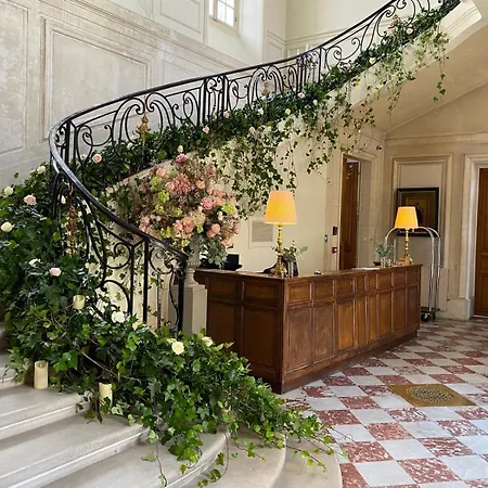 Château D'ermenonville Ermenonville