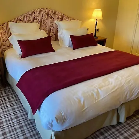Chateau D'ermenonville 5*