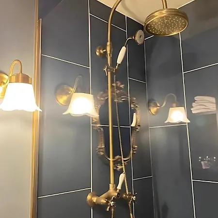 Chateau D'ermenonville 5* 에름농빌