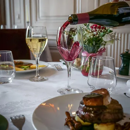 호텔 Chateau D'ermenonville 5*