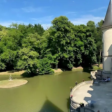 Chateau D'ermenonville 5*