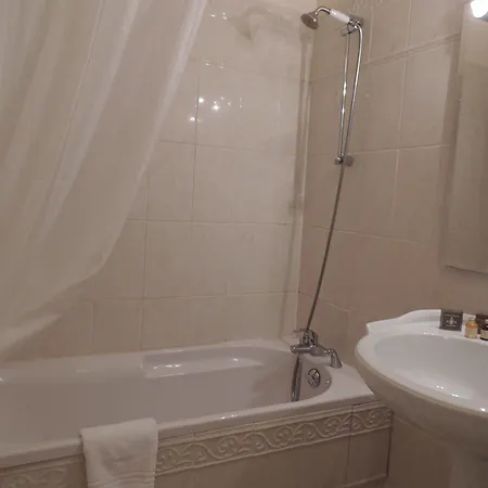 Château D'ermenonville 5*