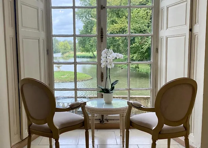 Chateau D'ermenonville Hotel