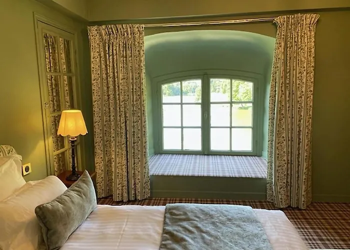 Chateau D'ermenonville 5*