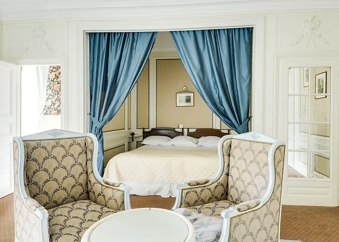 Chateau D'ermenonville Ermenonville