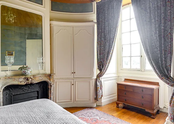 Hotel Chateau D'ermenonville 5*