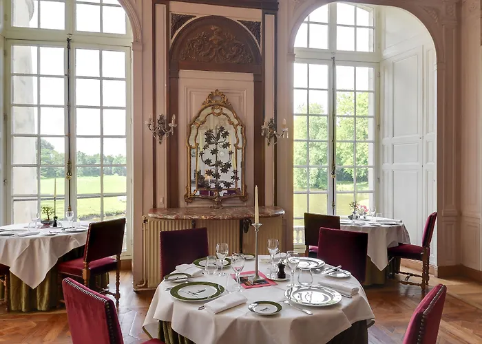 Chateau D'ermenonville Hotel